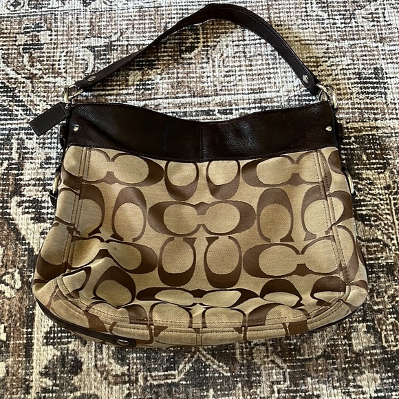 Coach Purse - Picture 4 of 6